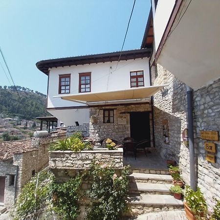 Guest House J.Prifti Берат Екстериор снимка