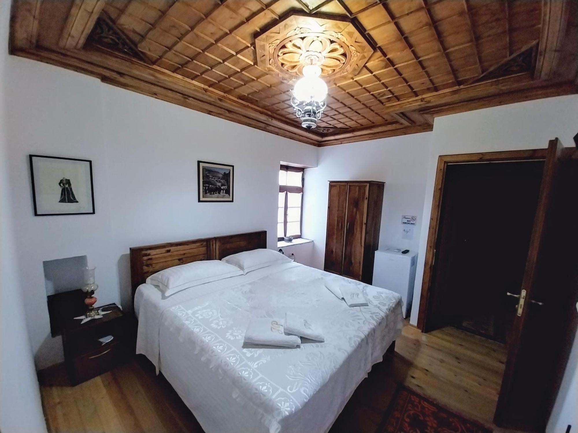 Guest House J.Prifti Берат Екстериор снимка