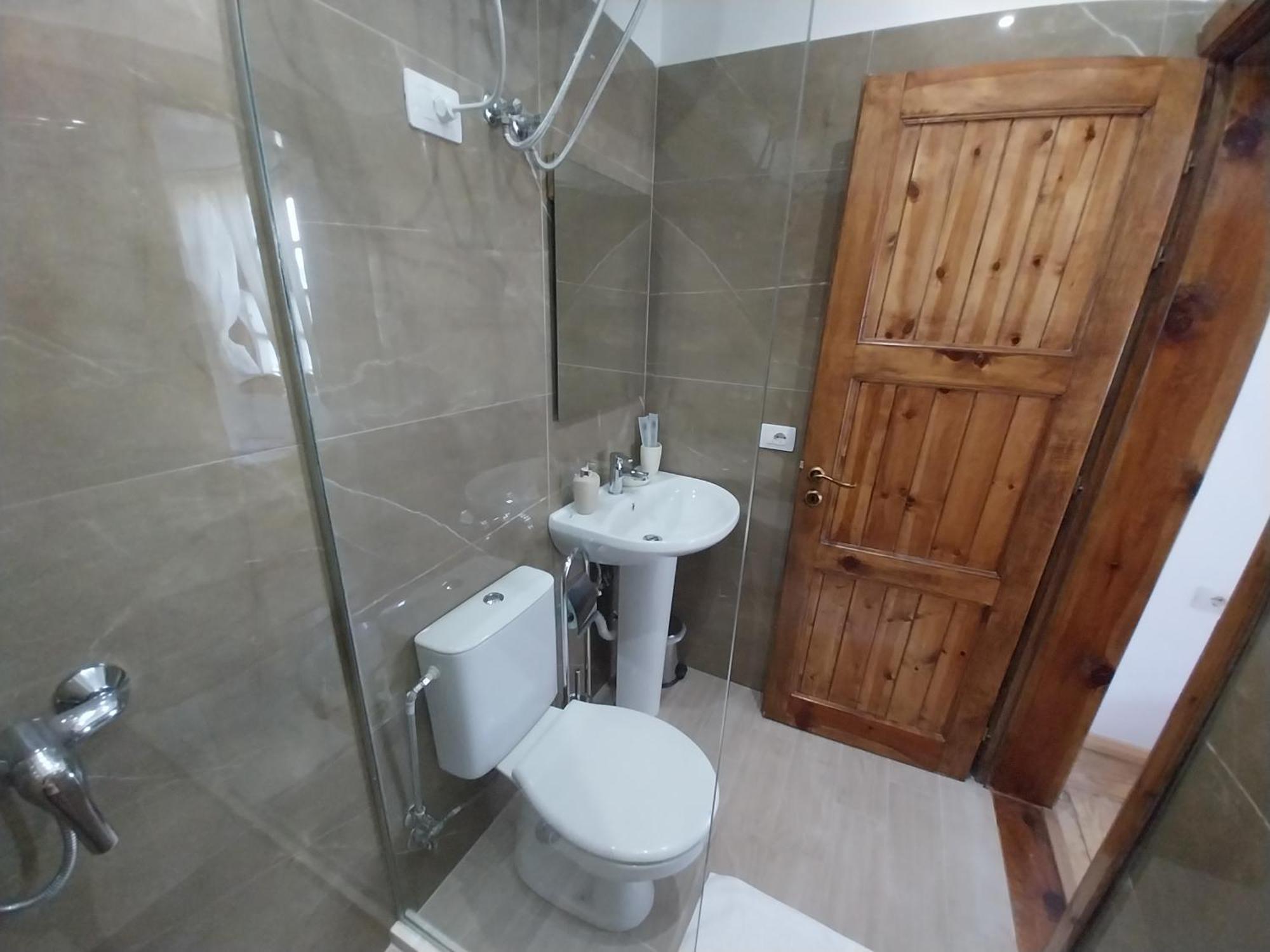 Guest House J.Prifti Берат Екстериор снимка
