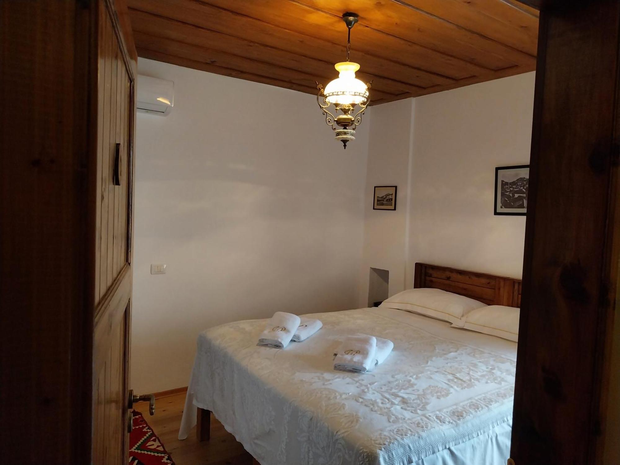Guest House J.Prifti Берат Екстериор снимка