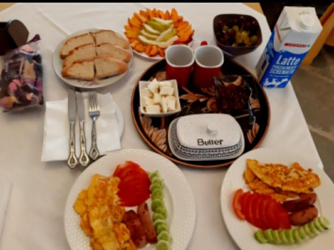 Guest House J.Prifti Берат Екстериор снимка