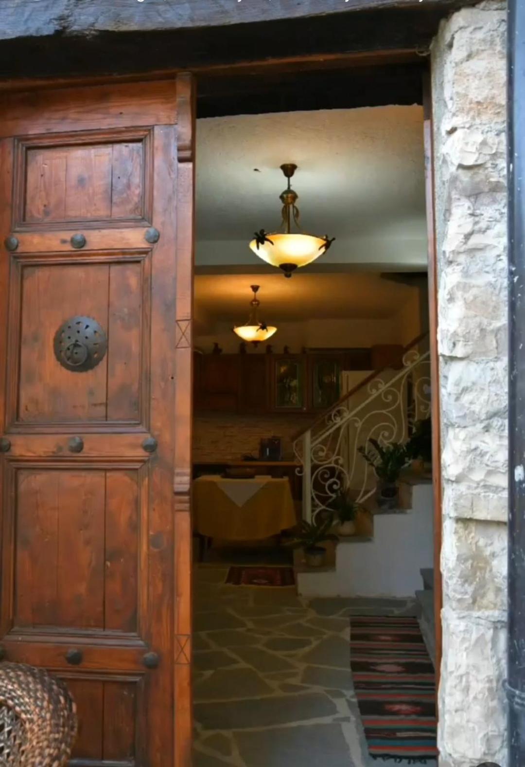 Guest House J.Prifti Берат Екстериор снимка