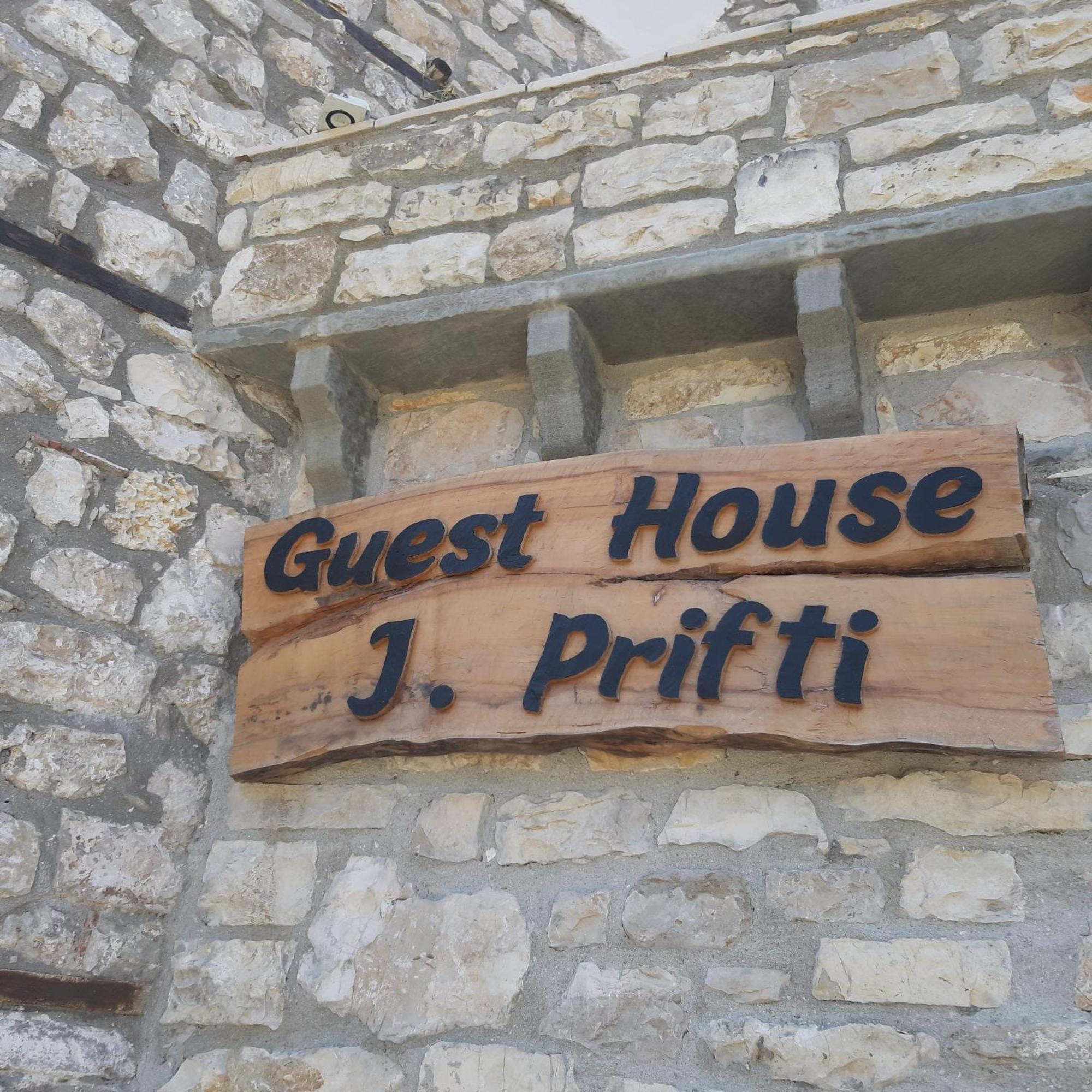 Guest House J.Prifti Берат Екстериор снимка
